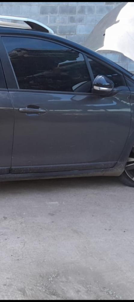 PUERTA DELANTERA DERECHA PEUGEOT 2008 FELINE TRIPTONIC 1.6