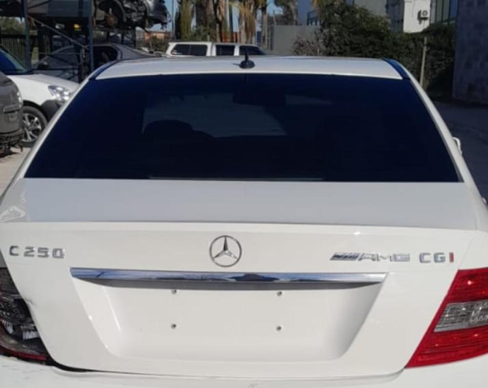 TAPA DE BAUL MERCEDES BENZ C250 CGI BLUE EFFICIENCE