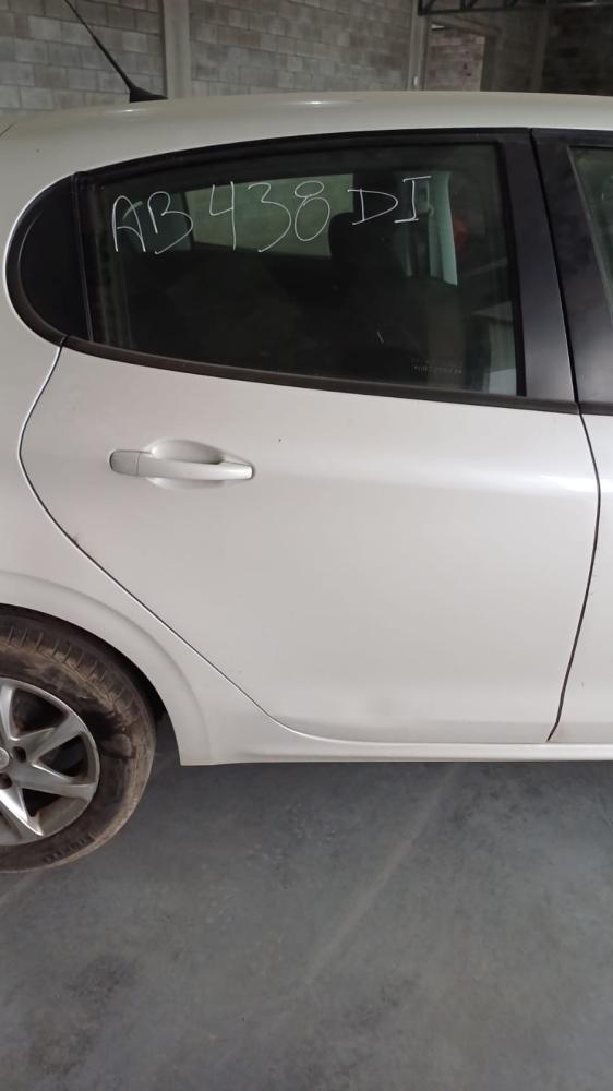 PUERTA TRASERA DERECHA PEUGEOT 208