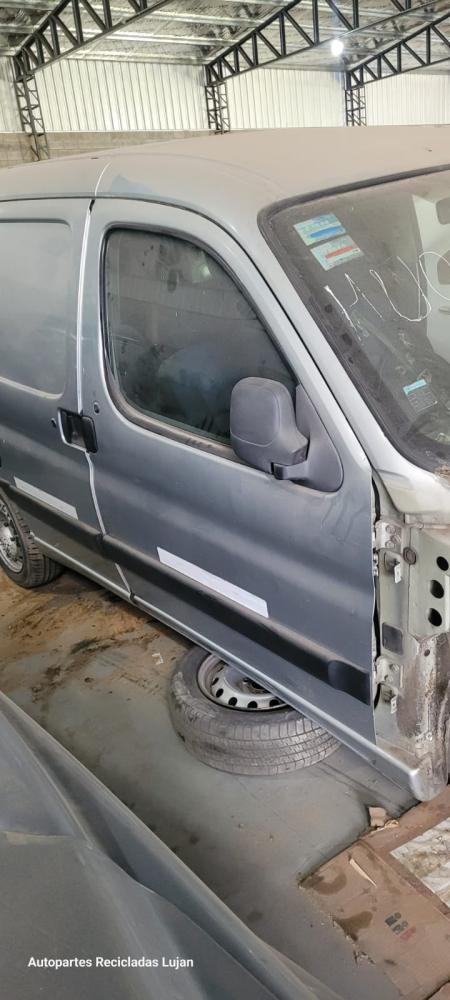 PUERTA DELANTERA DERECHA PEUGEOT PARTNER