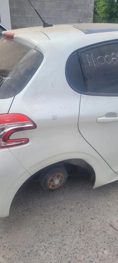 GUARDABARRO TRASERO DERECHO PEUGEOT 208 ALLURE 1.6 TIPTRONIC