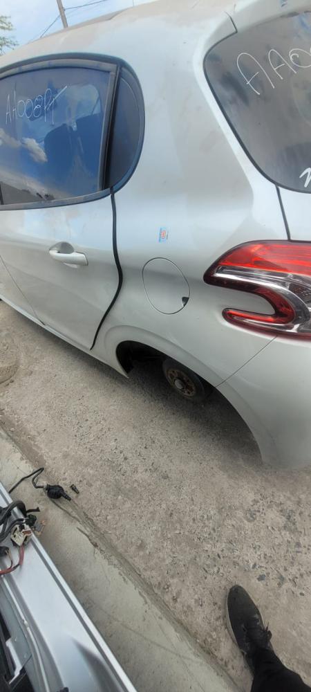 FARO TRASERO IZQUIERDO PEUGEOT.. 208 ALLURE 1.6 TIPTRONIC