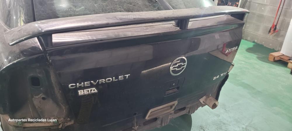 TAPA DE BAUL CHEVROLET ASTRA 2.4