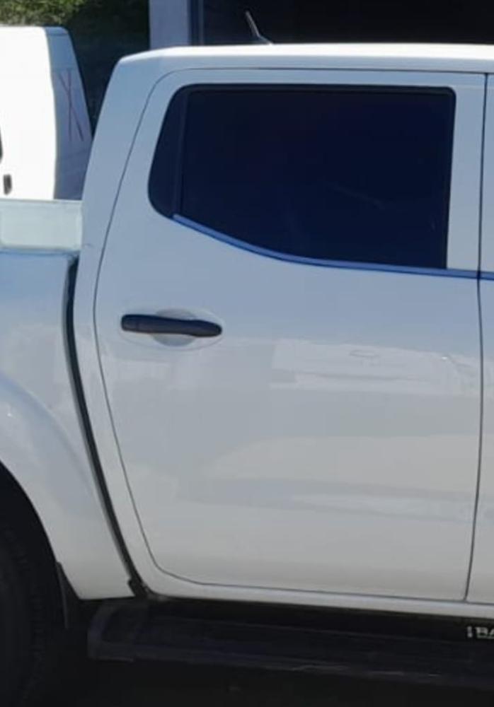 PUERTA TRASERA DERECHA RENAULT ALASKAN CONFORT 2.3