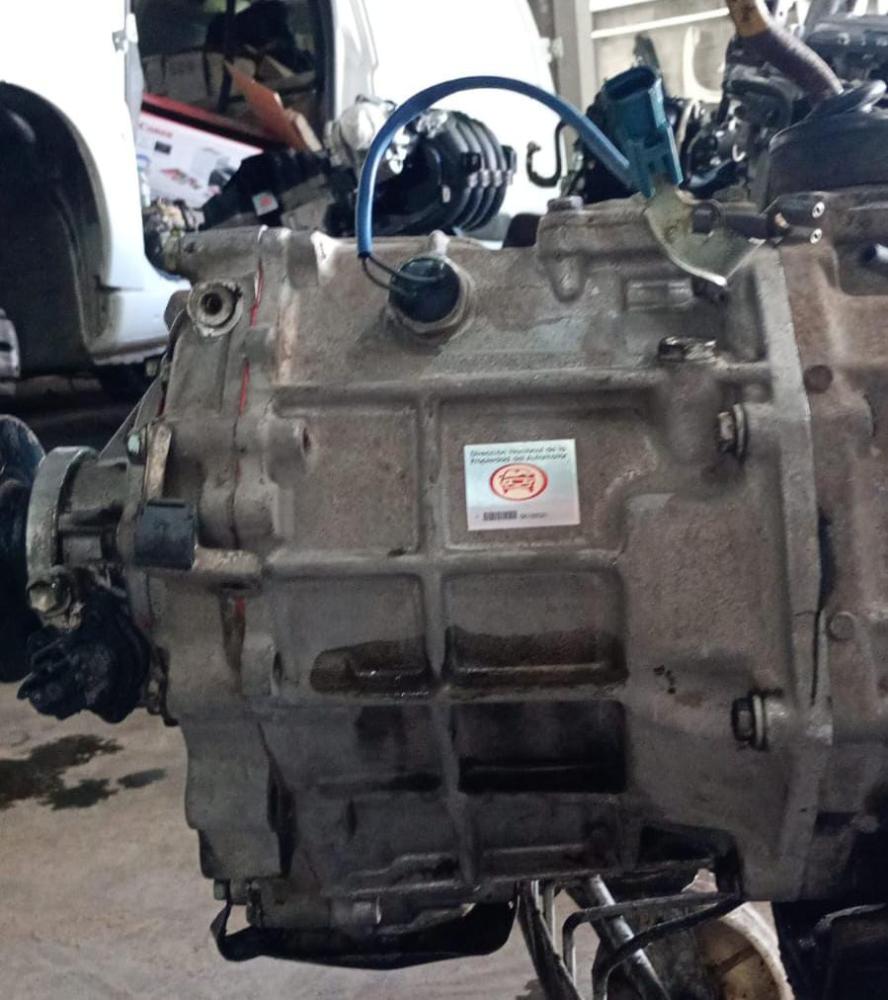 CAJA DE TRANSFERENCIA TOYOTA HILUX 4X4 CABINA DOBLE DX 2.5 TD