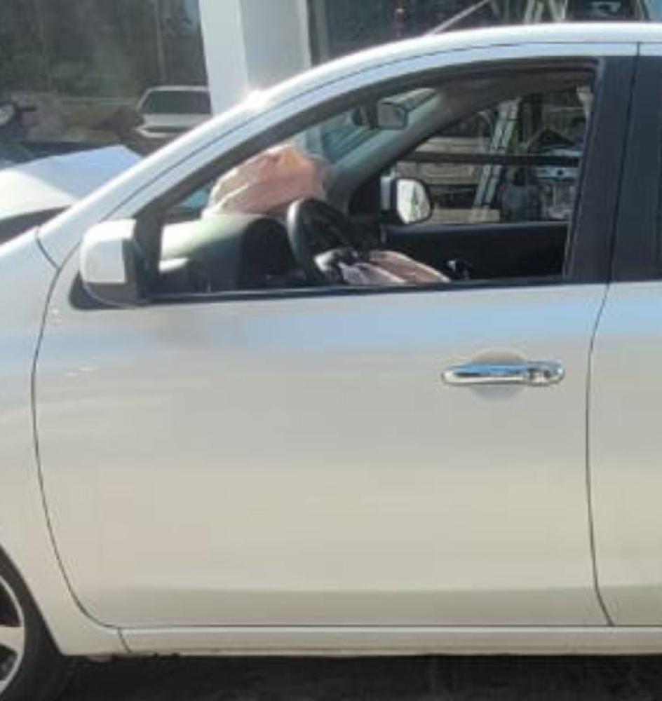 PUERTA DELANTERA IZQUIERDA NISSAN MARCH ADVANCE