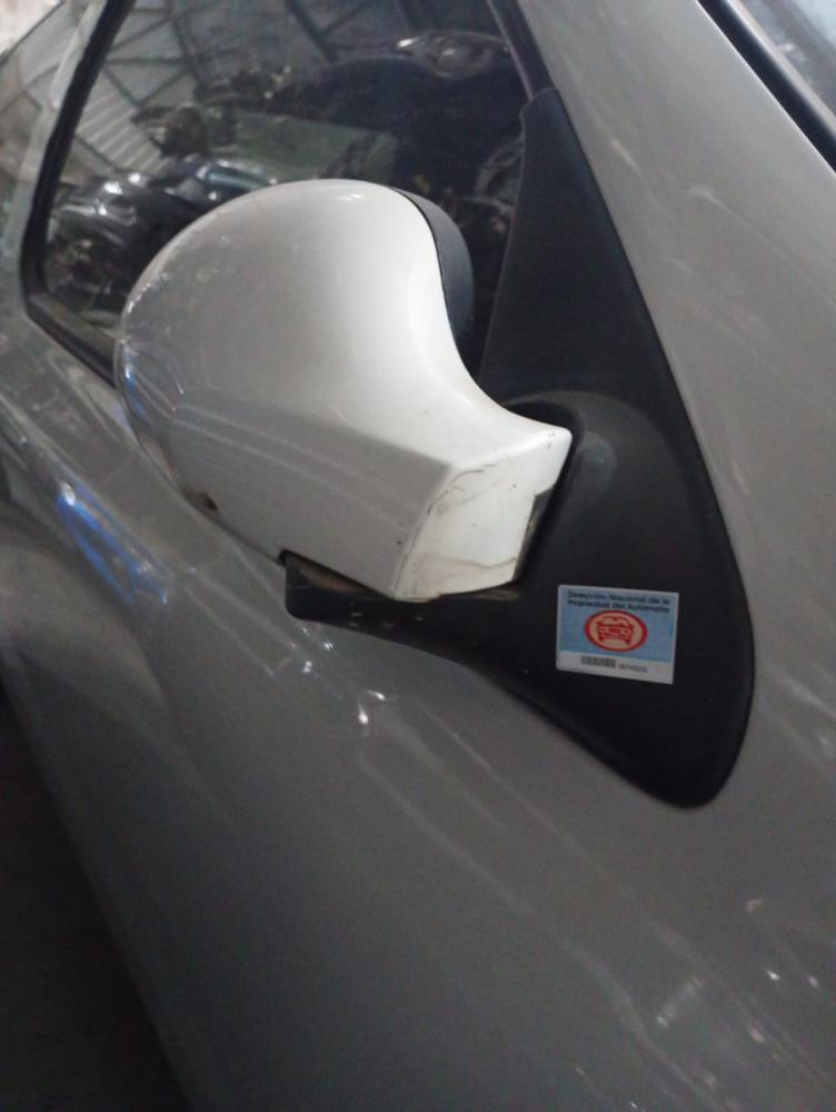 ESPEJO EXTERIOR DERECHO RENAULT CLIO MIO 3P