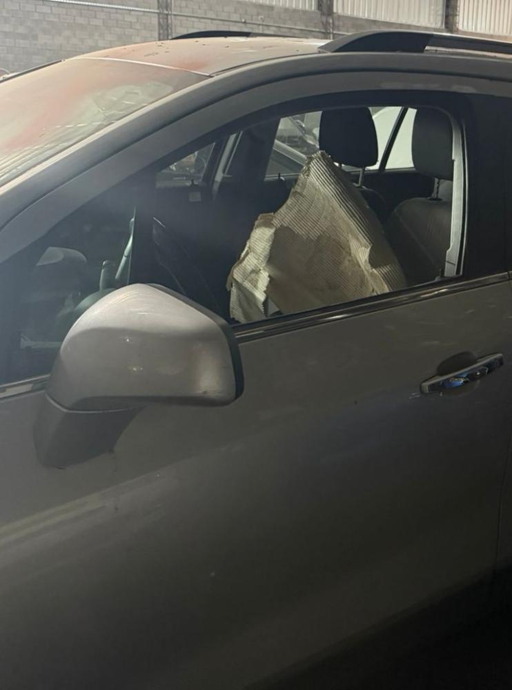 PUERTA DELANTERA IZQUIERDA CHEVROLET TRACKER AWD PREMIUM