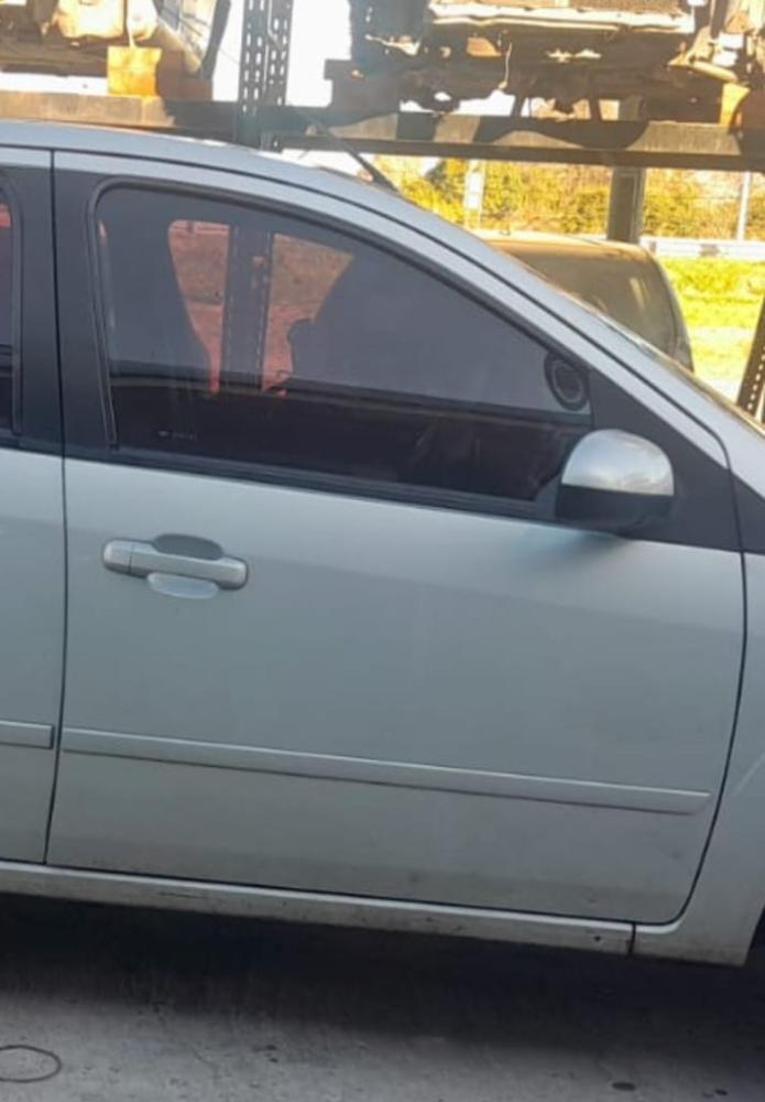PUERTA DELANTERA DERECHA FORD FIESTA EDGE PLUS MP3