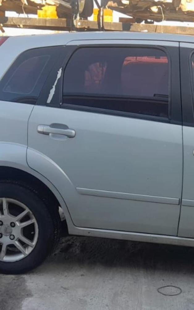 PUERTA TRASERA DERECHA FORD FIESTA EDGE PLUS MP3
