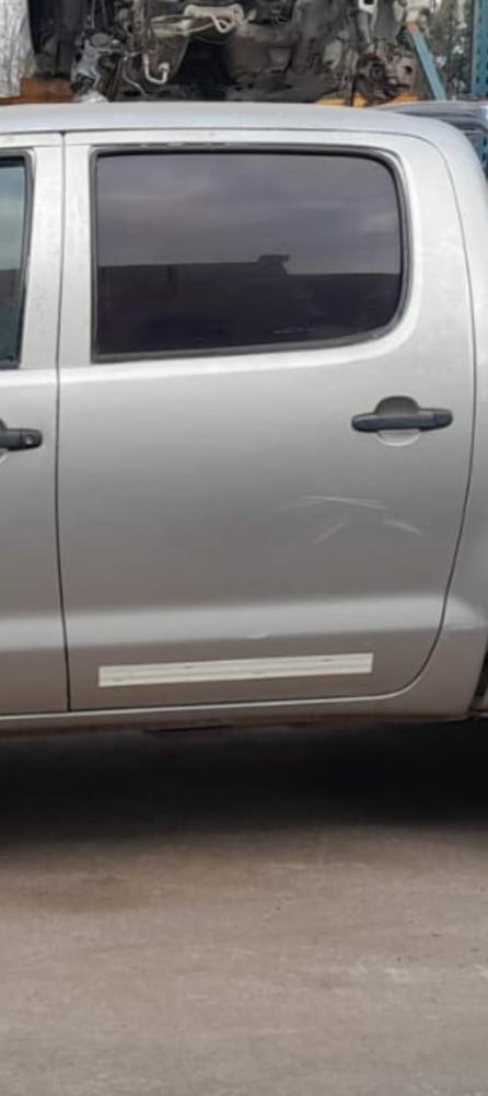 PUERTA TRASERA IZQUIERDA TOYOTA HILUX 4X4 CABINA DOBLE DX 2.5 TD