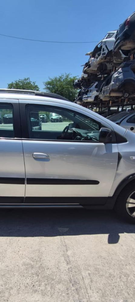PUERTA DELANTERA DERECHA CHEVROLET SPIN ACTIV 1.8