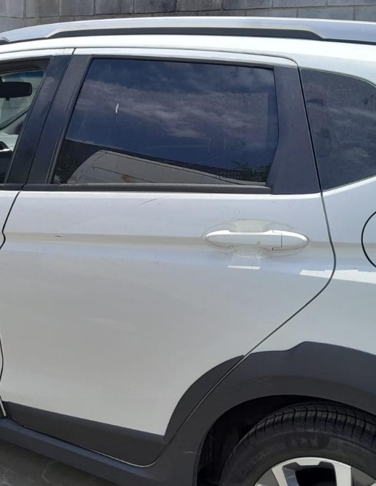 PUERTA TRASERA IZQUIERDA HONDA WR-V EXL CVT