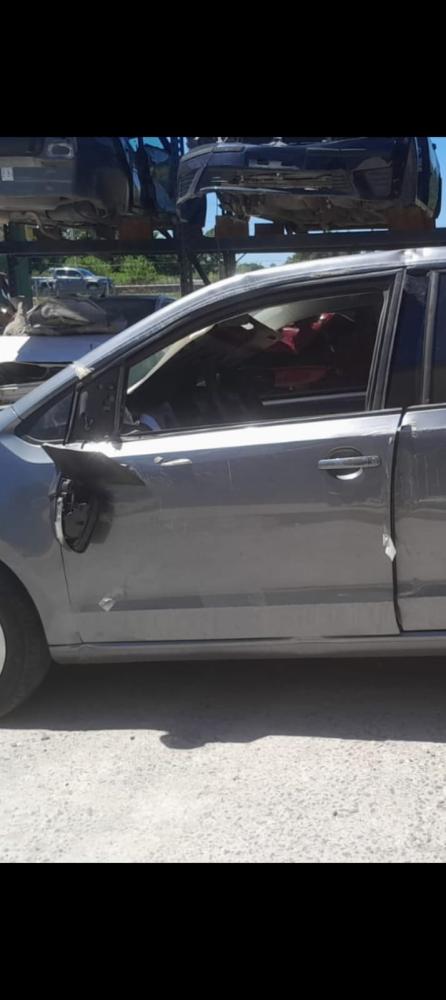 PUERTA DELANTERA IZQUIERDA VOLKSWAGEN HIGH UP! 1.0 MPI
