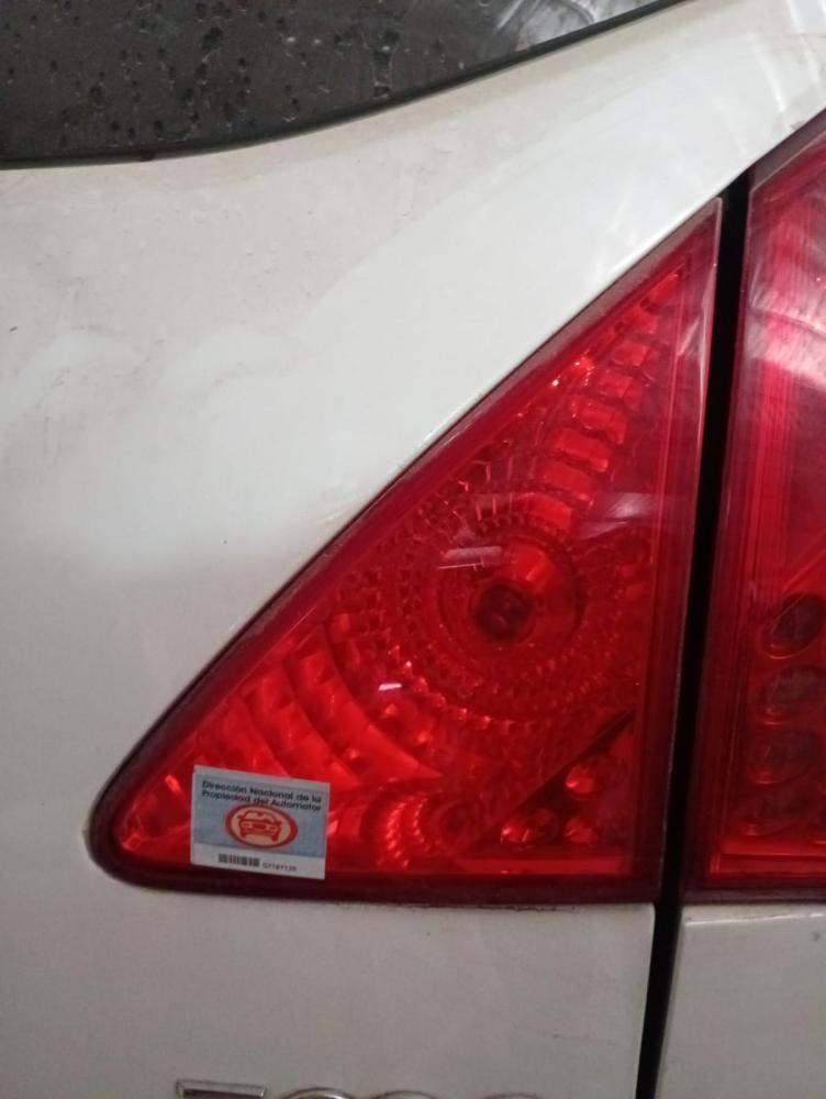 FARO AUX TRASERO DERECHO PEUGEOT 3008 FELINE TIPTRONIC HDI