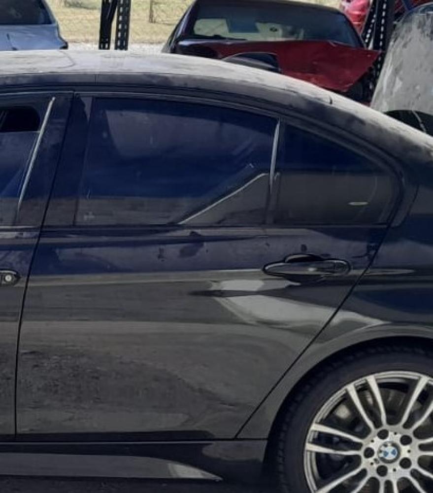 PUERTA TRASERA IZQUIERDA BMW 335I