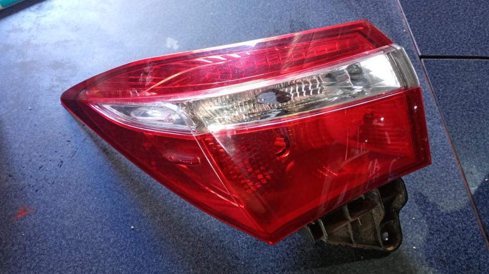 FARO TRASERO IZQUIERDO TOYOTA COROLLA XLI 1.8 CVT