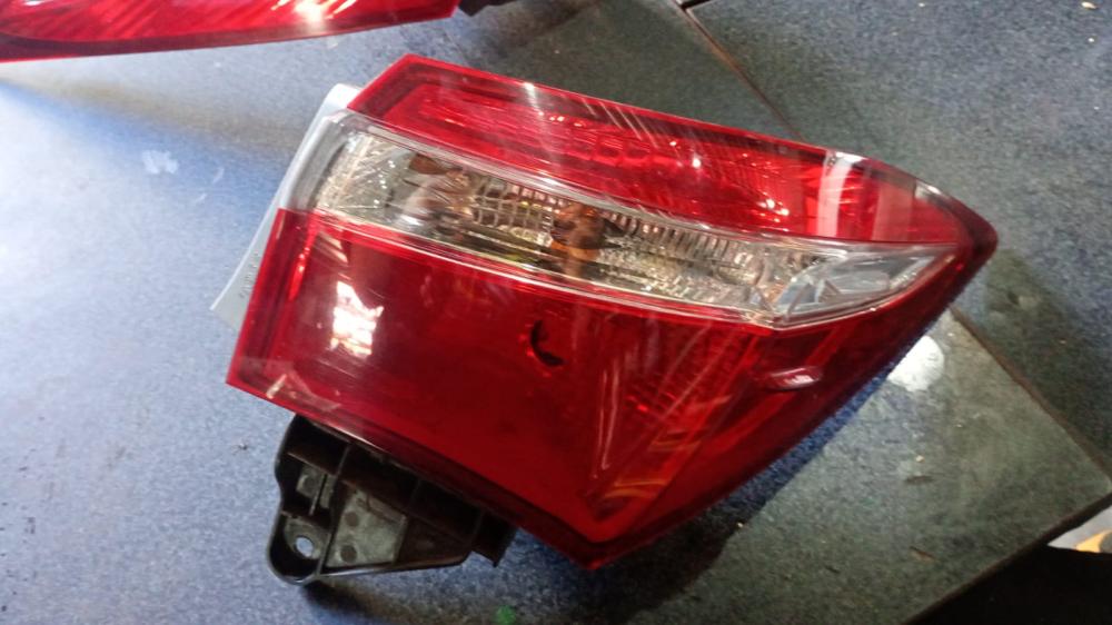 FARO TRASERO DERECHO TOYOTA COROLLA XLI 1.8 CVT