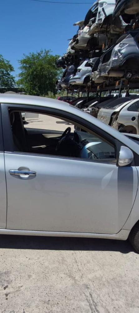 PUERTA DELANTERA DERECHA TOYOTA COROLLA SE-G 1.8