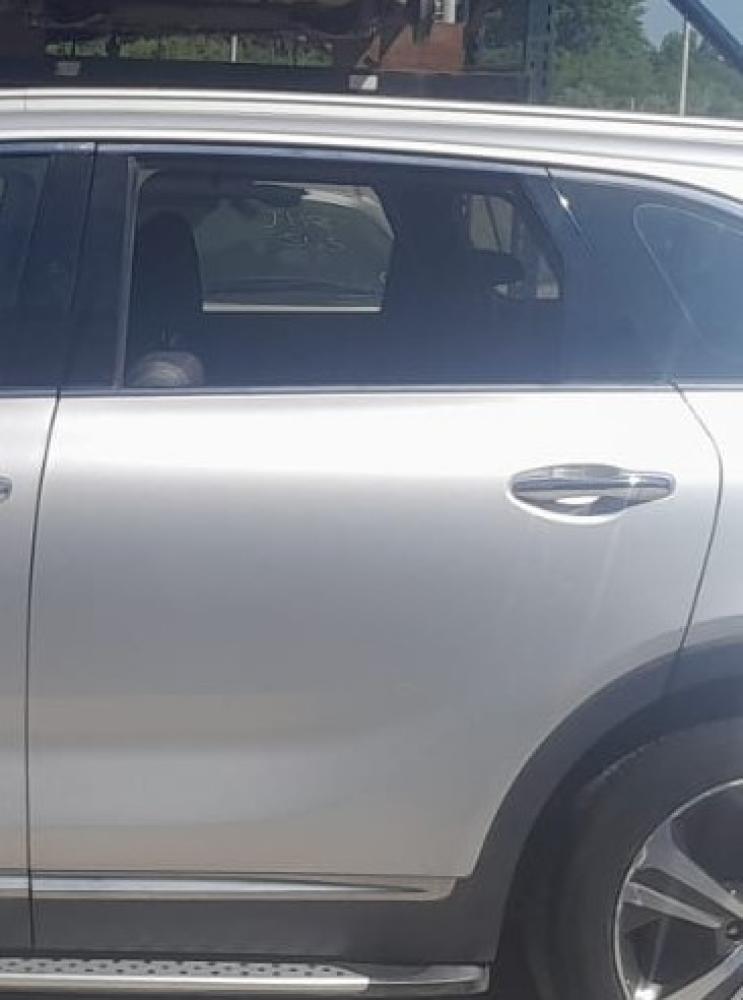 PUERTA TRASERA IZQUIERDA KIA SORENTO EX 2.2 A/T
