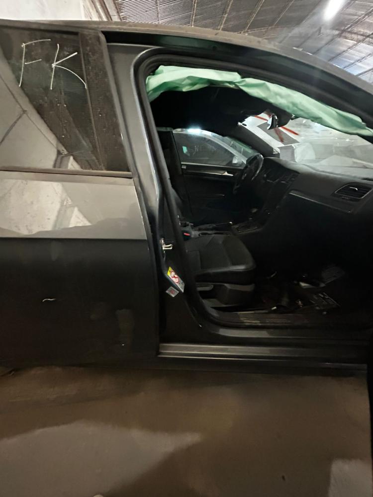 PARANTE CENTRAL DERECHO VOLKSWAGEN GOLF GTI DSG