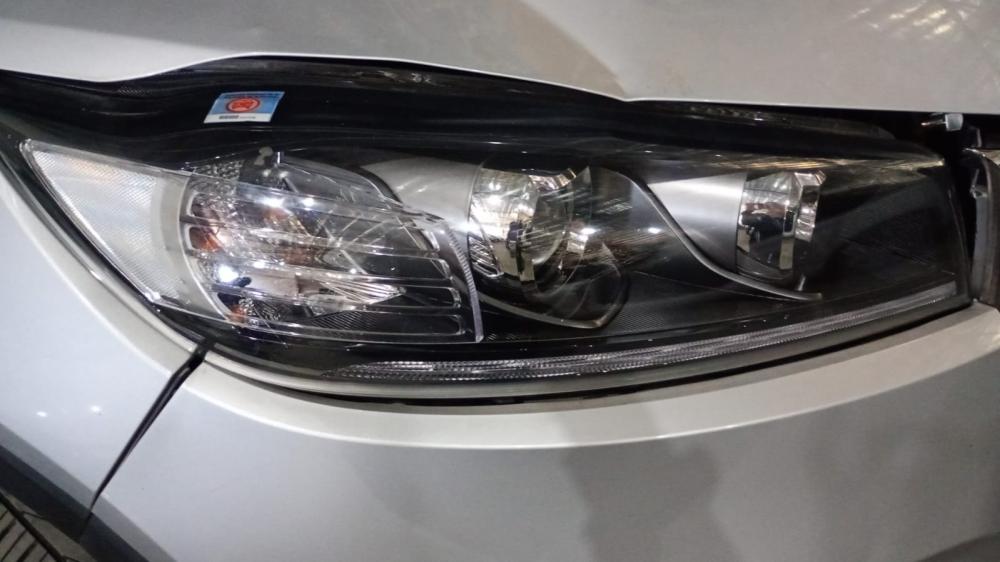 OPTICA DERECHA KIA SORENTO EX 2.2 A/T