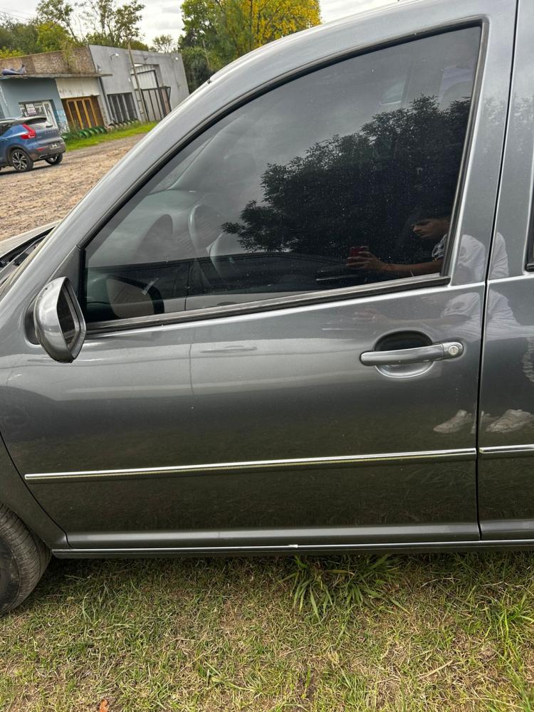 PUERTA DELANTERA IZQUIERDA VOLKSWAGEN.. BORA TDI