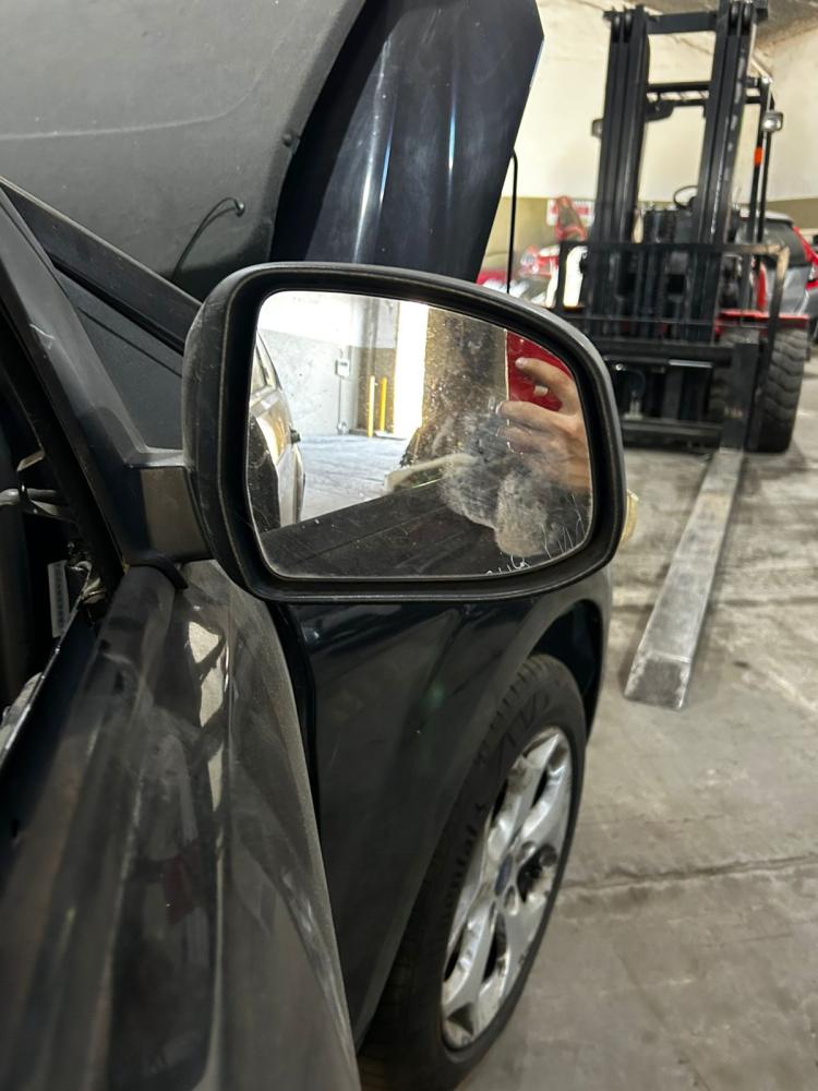 ESPEJO EXTERIOR DERECHO FORD FOCUS GHIA 2.0L