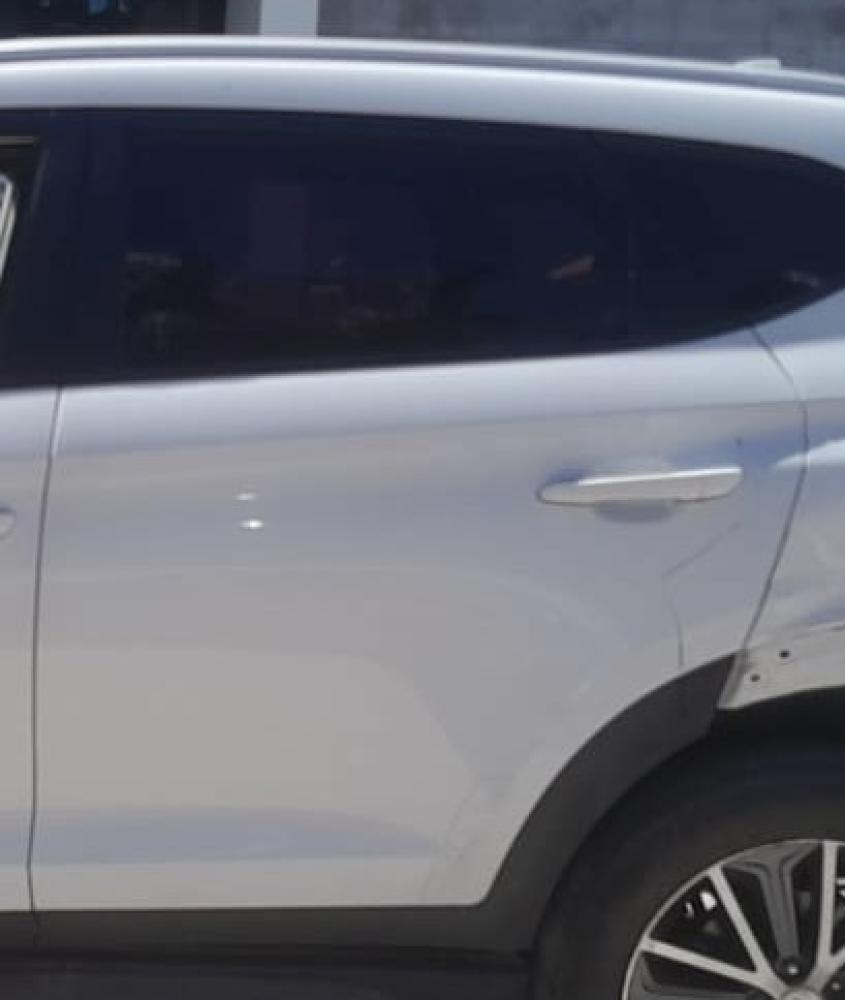 PUERTA TRASERA IZQUIERDA HYUNDAI TUCSON 2WD 2.0