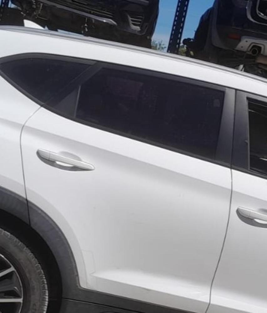 PUERTA TRASERA DERECHA HYUNDAI TUCSON 2WD 2.0