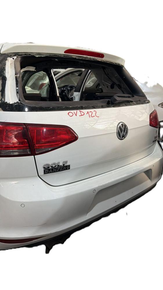 PORTON TRASERO VOLKSWAGEN GOLF 1.4L TSI 2015