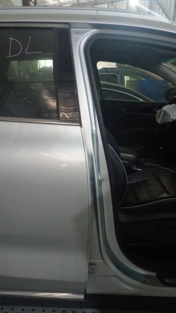 PARANTE CENTRAL DERECHO KIA SORENTO EX 2.2 A/T