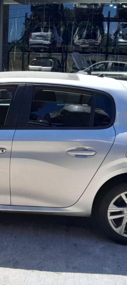 PUERTA TRASERA IZQUIERDA PEUGEOT 208 ACTIVE 1.6L