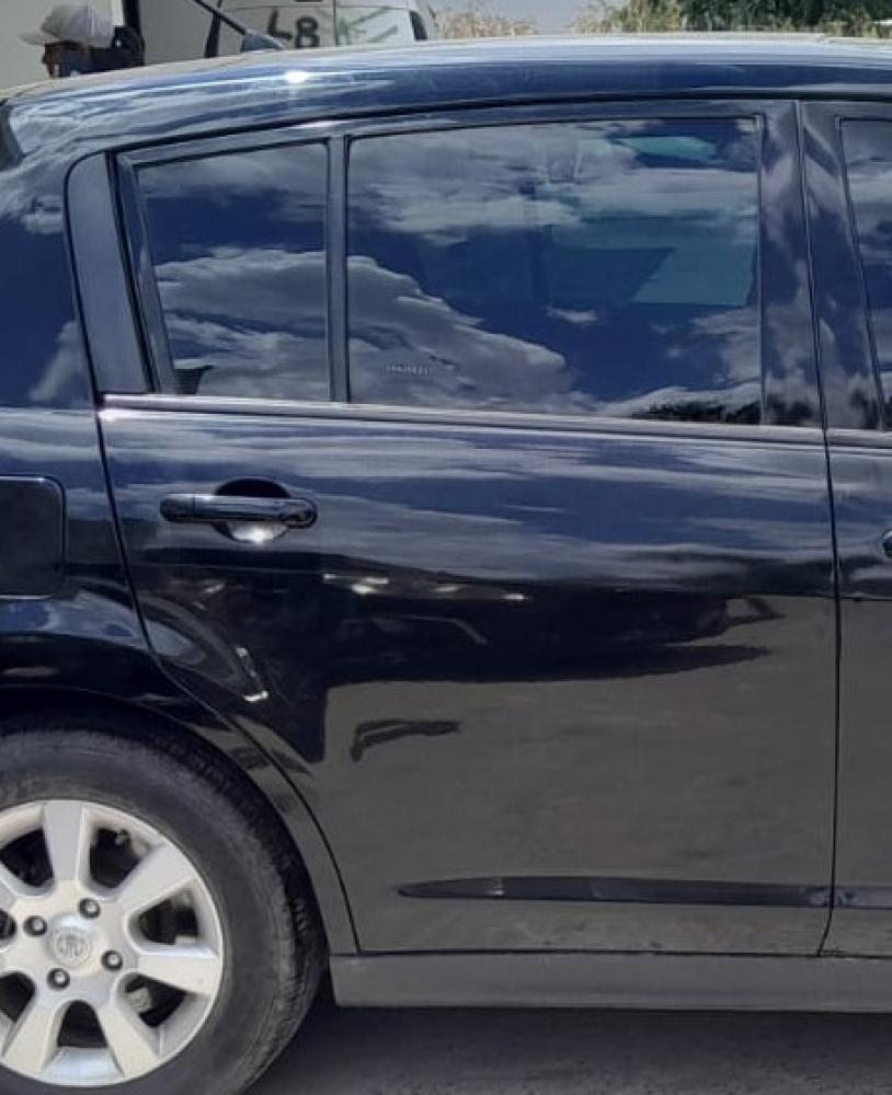 PUERTA TRASERA DERECHA NISSAN TIIDA 1.8 6MT TEKNA