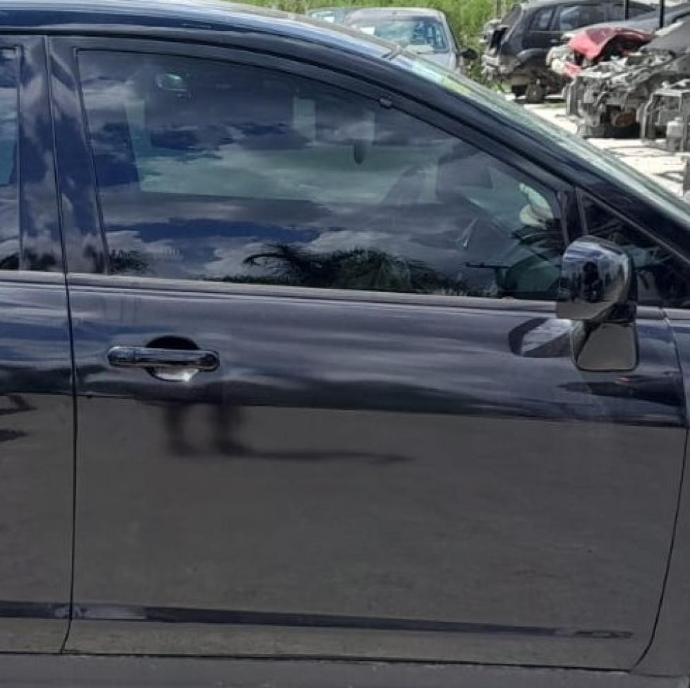 PUERTA DELANTERA DERECHA NISSAN TIIDA 1.8 6MT TEKNA