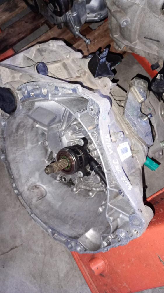 CAJA DE VELOCIDADES NISSAN TIIDA 1.8 6MT TEKNA