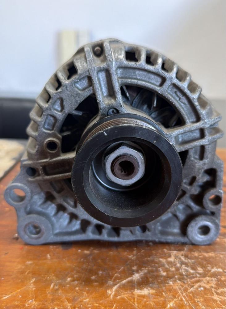 ALTERNADOR VOLKSWAGEN.. BORA1.8T