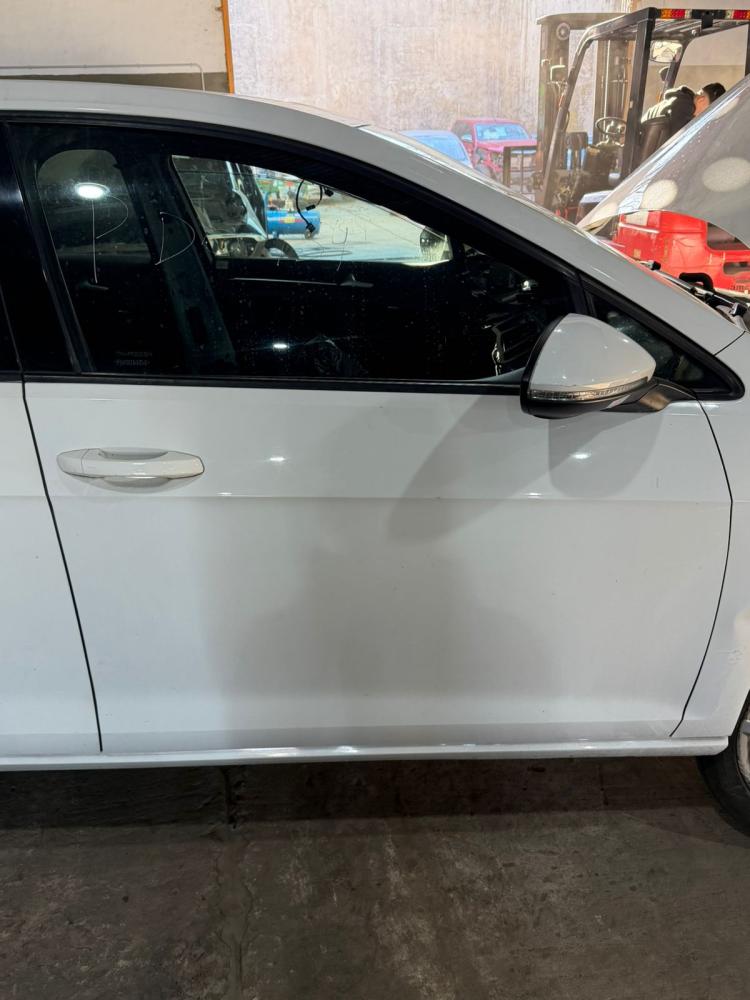 PUERTA DELANTERA DERECHA VOLKSWAGEN GOLF 1.4L TSI BLUEMOTION