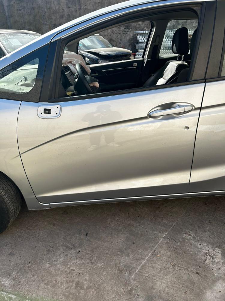 PUERTA DELANTERA IZQUIERDA HONDA FIT EXL