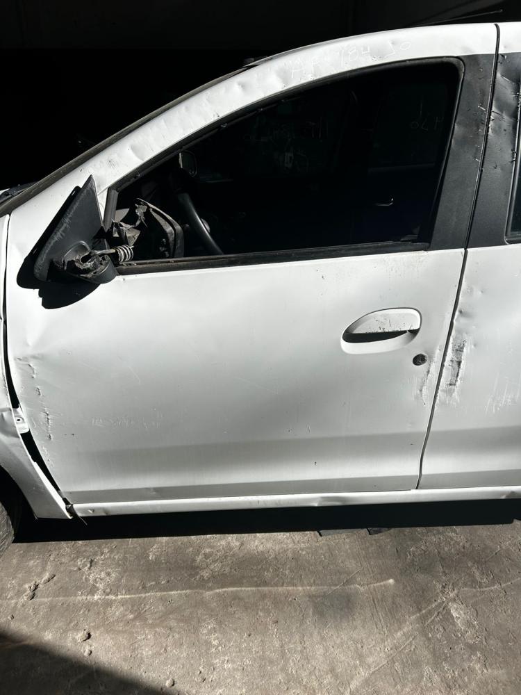 PUERTA DELANTERA IZQUIERDA RENAULT RENAULT SANDERO PH2 INTENS 1.6