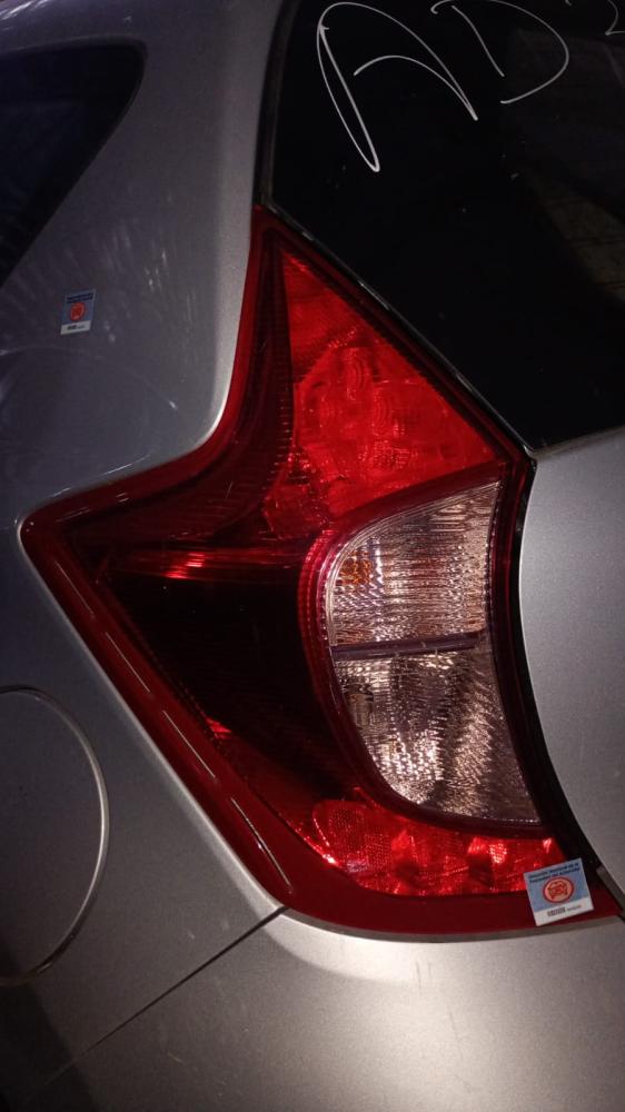 FARO TRASERO IZQUIERDO NISSAN NOTE SR CVT