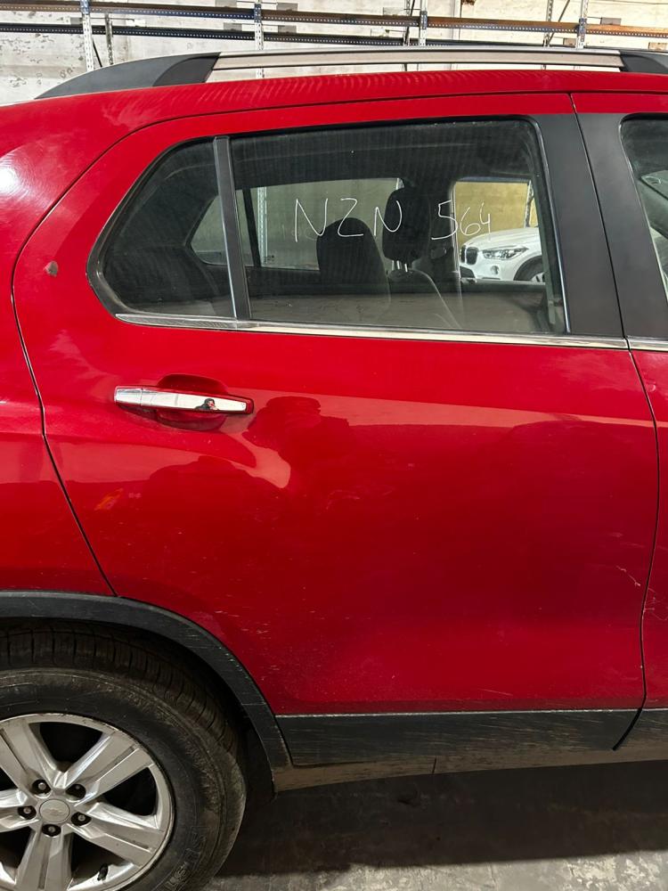 PUERTA TRASERA DERECHA CHEVROLET CHEVROLET TRACKER FWD LTZ