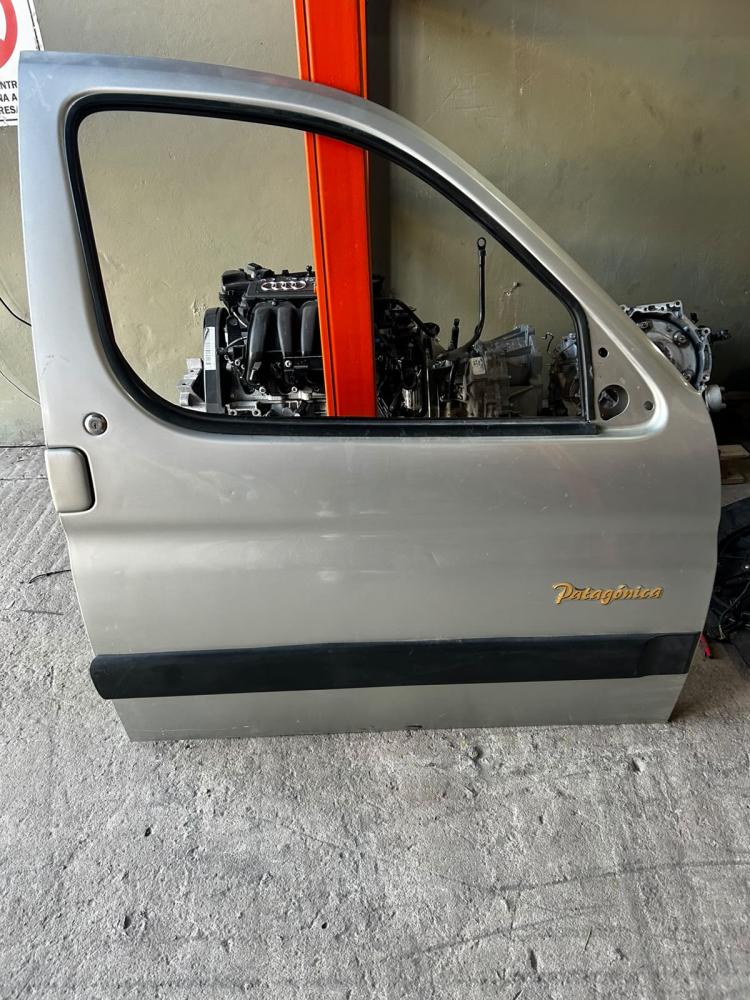 PUERTA DELANTERA DERECHA PEUGEOT PARTNER