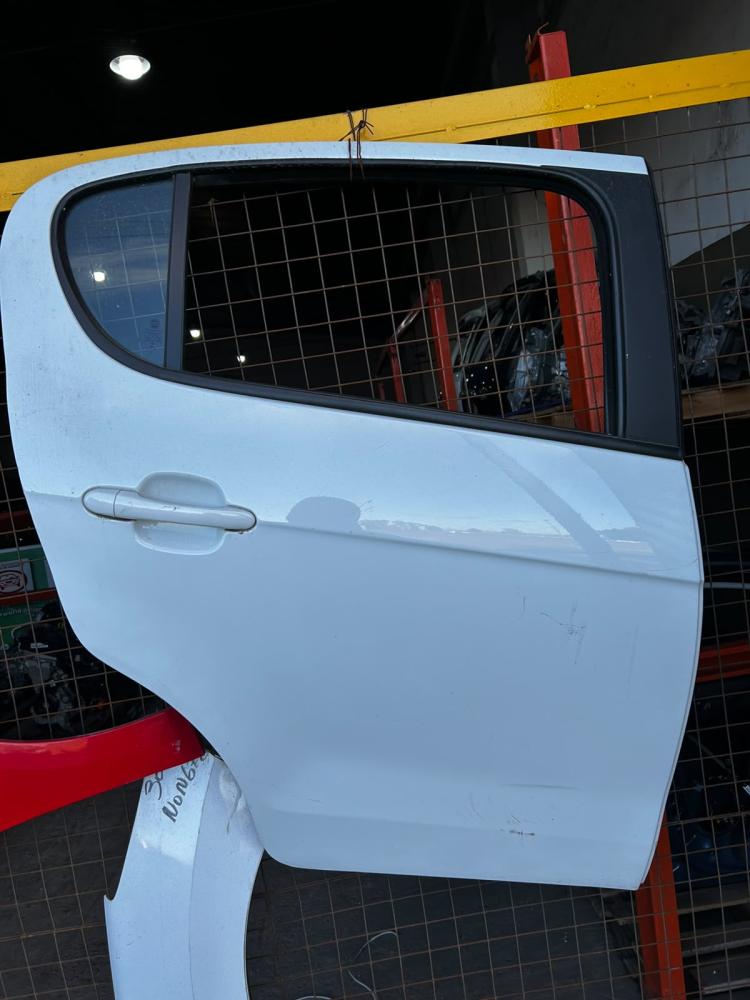PUERTA TRASERA DERECHA FIAT WEEKEND