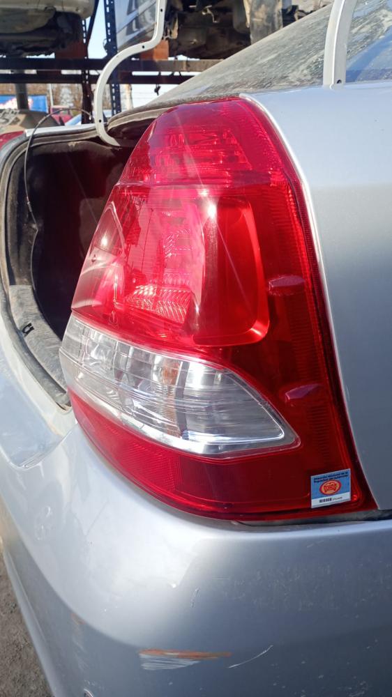 FARO TRASERO DERECHO TOYOTA ETIOS PLATINUM 1.5
