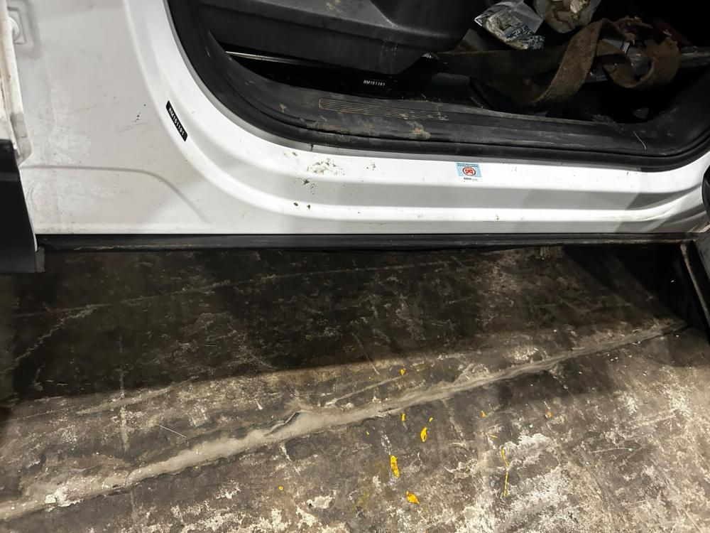ZOCALOS DERECHOS VOLKSWAGEN TIGUAN LIFE 350 TSI DSG