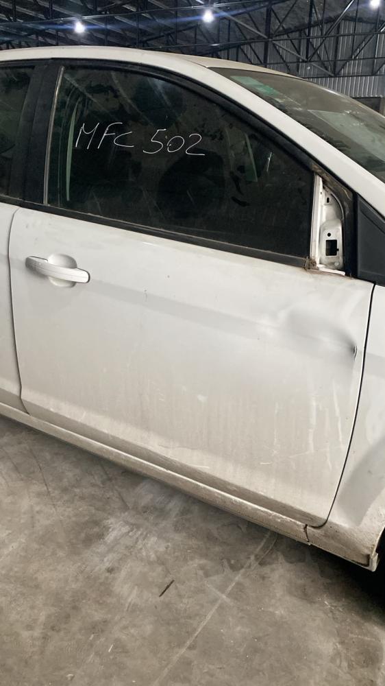 PUERTA DELANTERA DERECHA FORD FOCUS GHIA 1.8 L DIESEL
