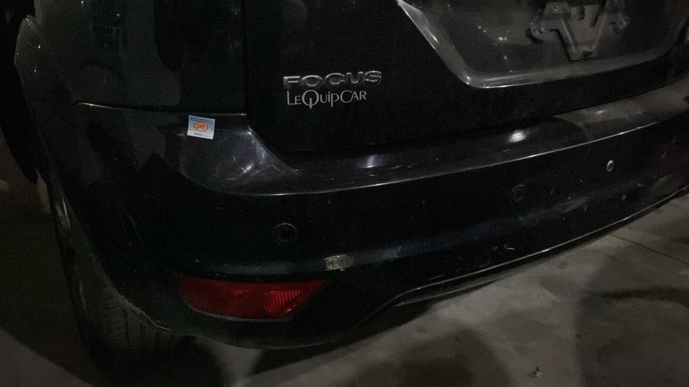 PARAGOLPES TRASERO FORD FOCUS GHIA 2.0L