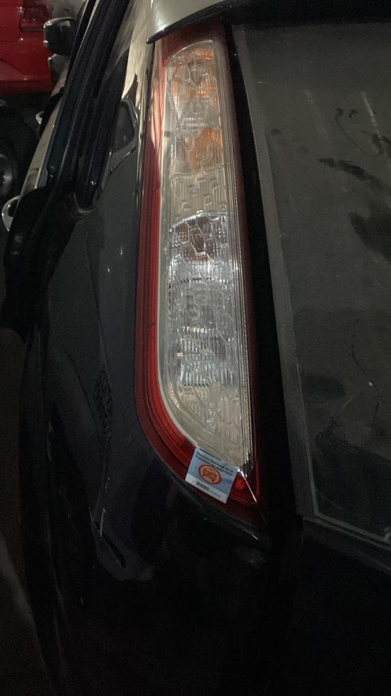 FARO TRASERO IZQUIERDO FORD FOCUS GHIA 2.0L