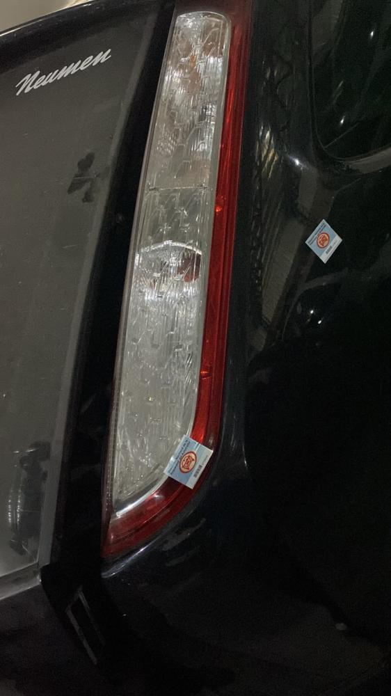 FARO TRASERO DERECHO FORD FOCUS GHIA 2.0L